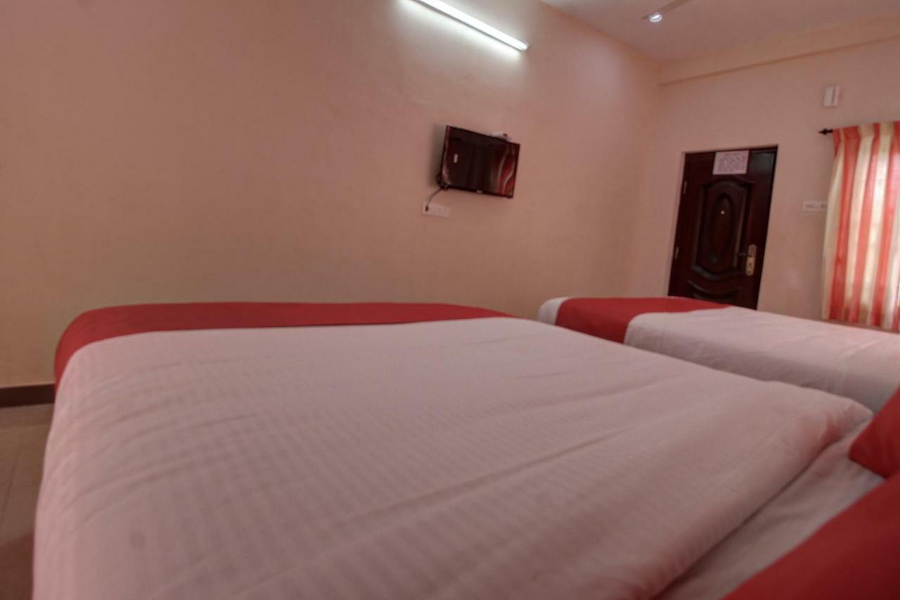 كويمباتور Oyo 42678 Hotel Vasantha Bhavanam Saver المظهر الخارجي الصورة