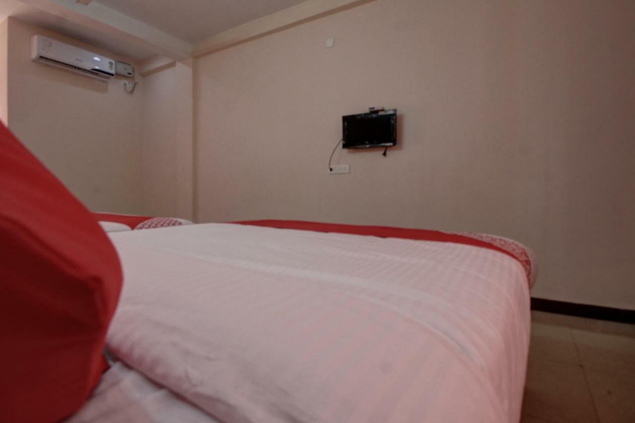 كويمباتور Oyo 42678 Hotel Vasantha Bhavanam Saver المظهر الخارجي الصورة