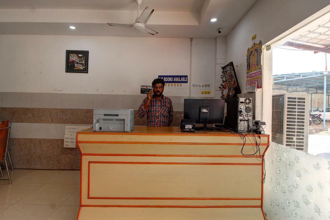 كويمباتور Oyo 42678 Hotel Vasantha Bhavanam Saver المظهر الخارجي الصورة